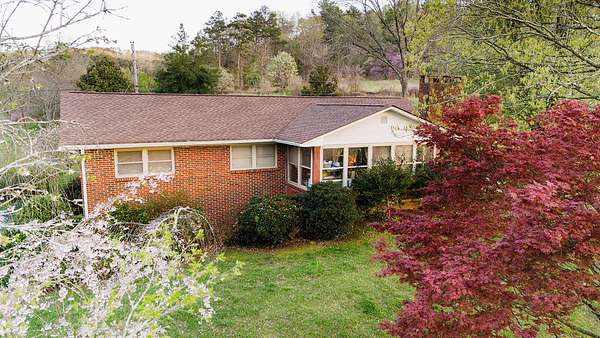 1.5 Acres of Improved Mixed-Use Land for Sale in Dayton, Tennessee