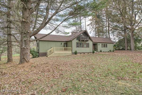 1.68 Acres of Residential Land with Home for Sale in Jamestown, Tennessee