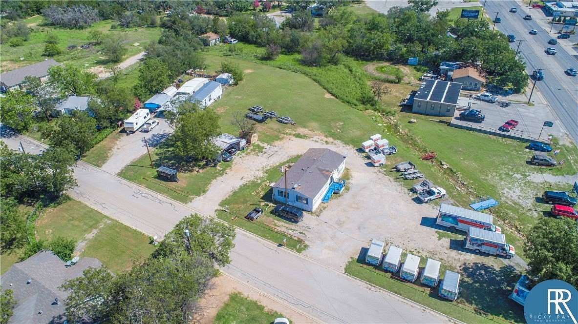 1.69 Acres of Improved Mixed-Use Land for Sale in Early, Texas