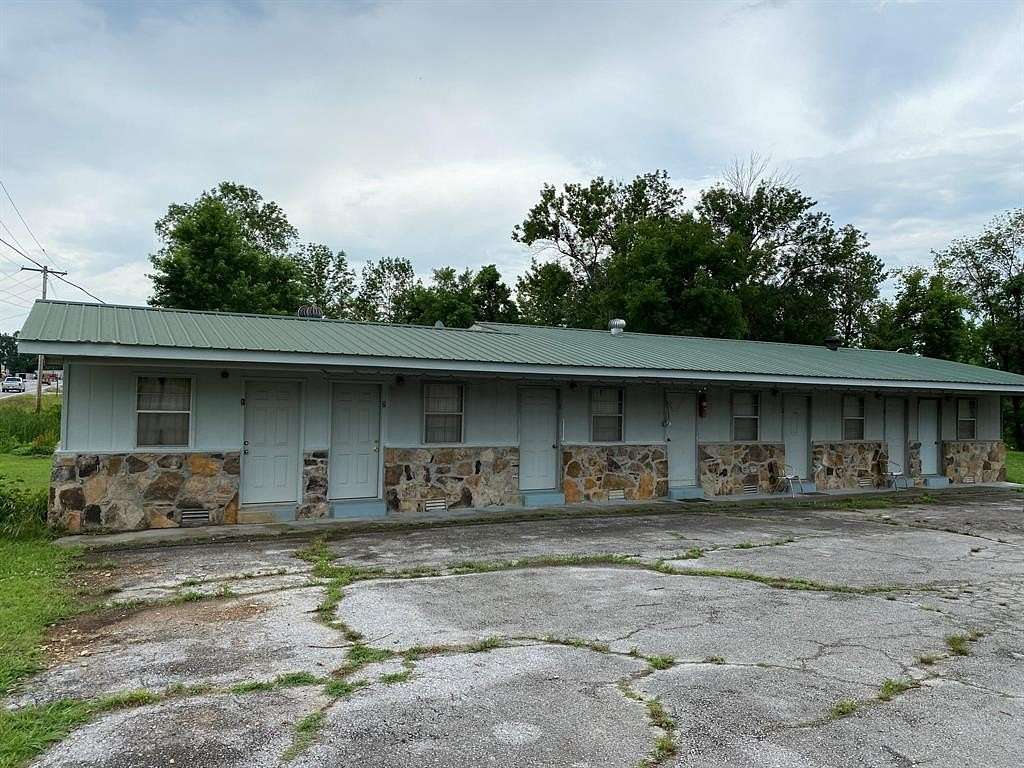 1.5 Acres of Improved Mixed-Use Land for Sale in St. Joe, Arkansas
