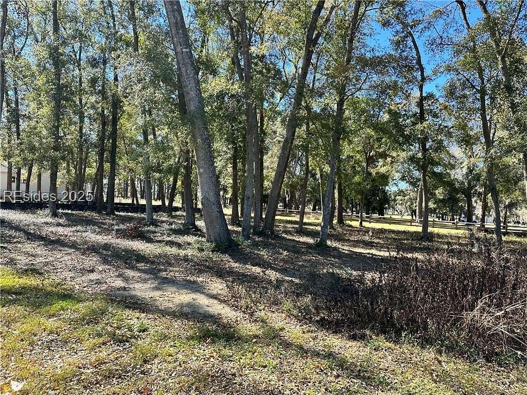 10 Acres of Land for Sale in Beaufort, South Carolina