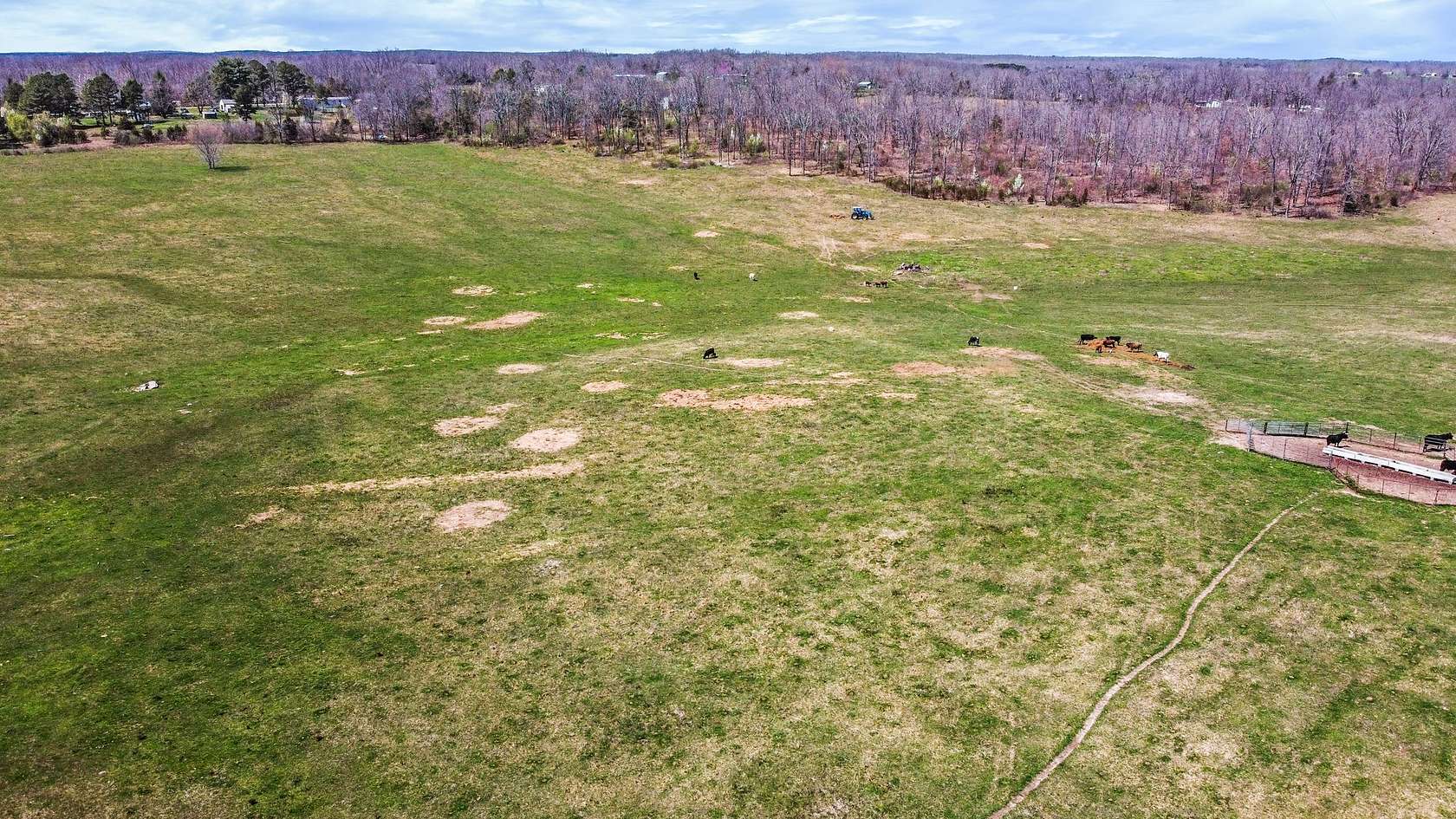 24 Acres of Agricultural Land for Sale in West Plains, Missouri