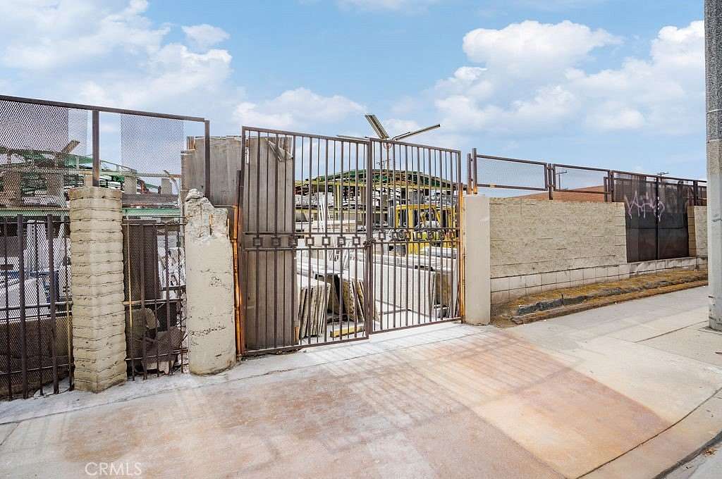 0.23 Acres of Commercial Land for Sale in Los Angeles, California