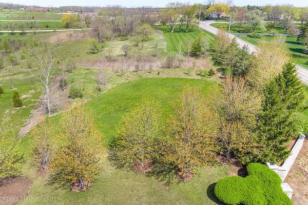 0.71 Acres of Residential Land for Sale in Lakewood, Illinois