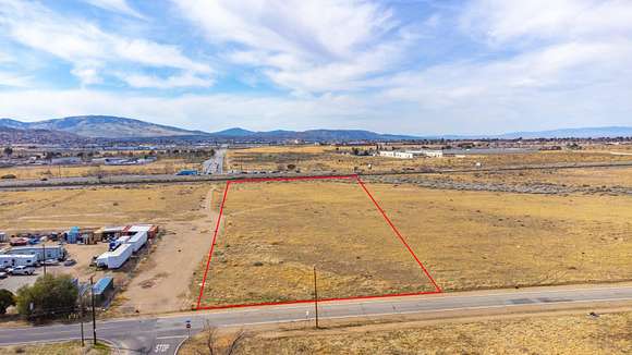 4.15 Acres of Commercial Land for Sale in Palmdale, California