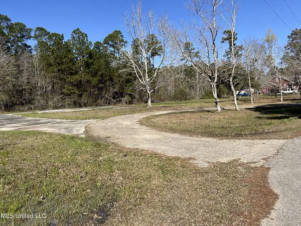 1 Acre of Land for Sale in Bay St. Louis, Mississippi