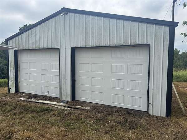 14 Acres of Land for Sale in Lucas, Kentucky