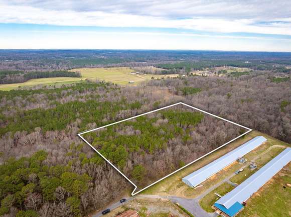 7.74 Acres of Residential Land for Sale in Oldfort, Tennessee