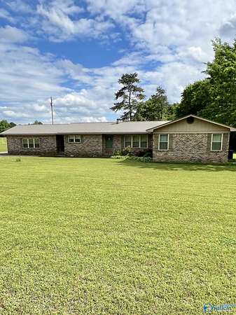 2.89 Acres of Residential Land with Home for Sale in Section, Alabama