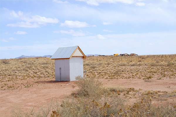 20 Acres of Land for Sale in Veguita, New Mexico
