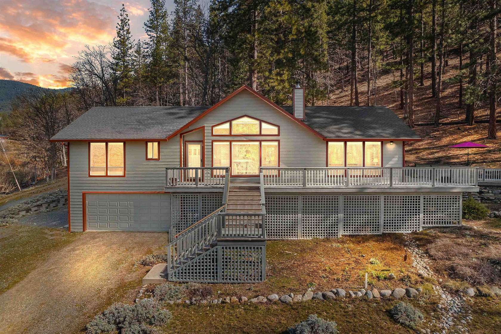 10.6 Acres of Land with Home for Sale in Fort Jones, California