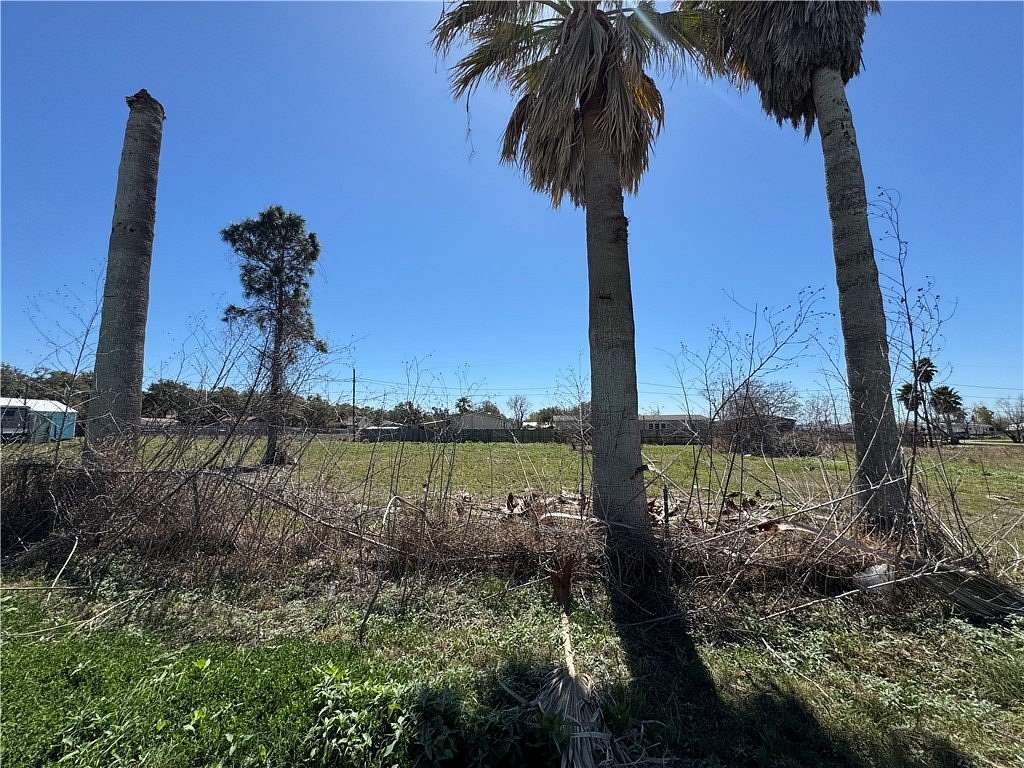 0.6 Acres of Residential Land for Sale in Rockport, Texas