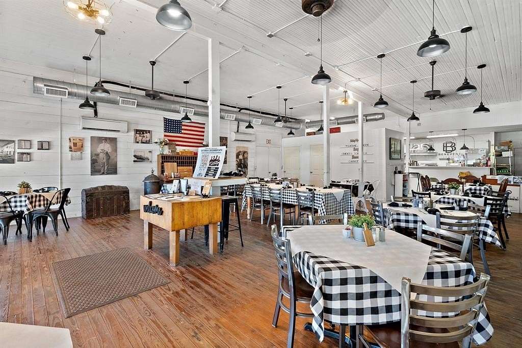 1 Acre of Commercial Land for Sale in Mingus, Texas