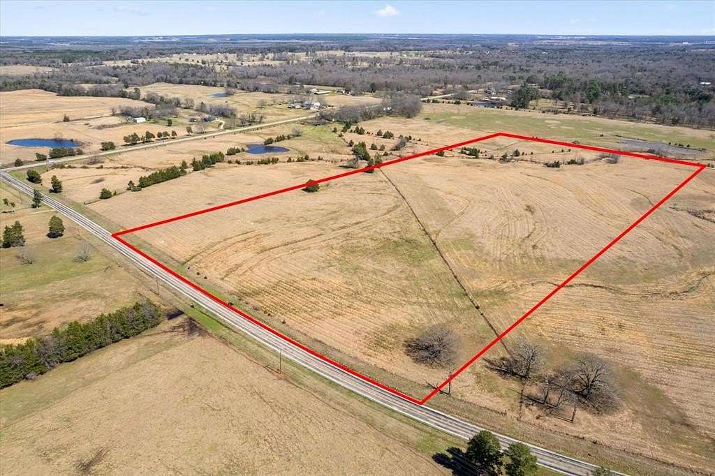 24 Acres of Land for Sale in Mount Pleasant, Texas