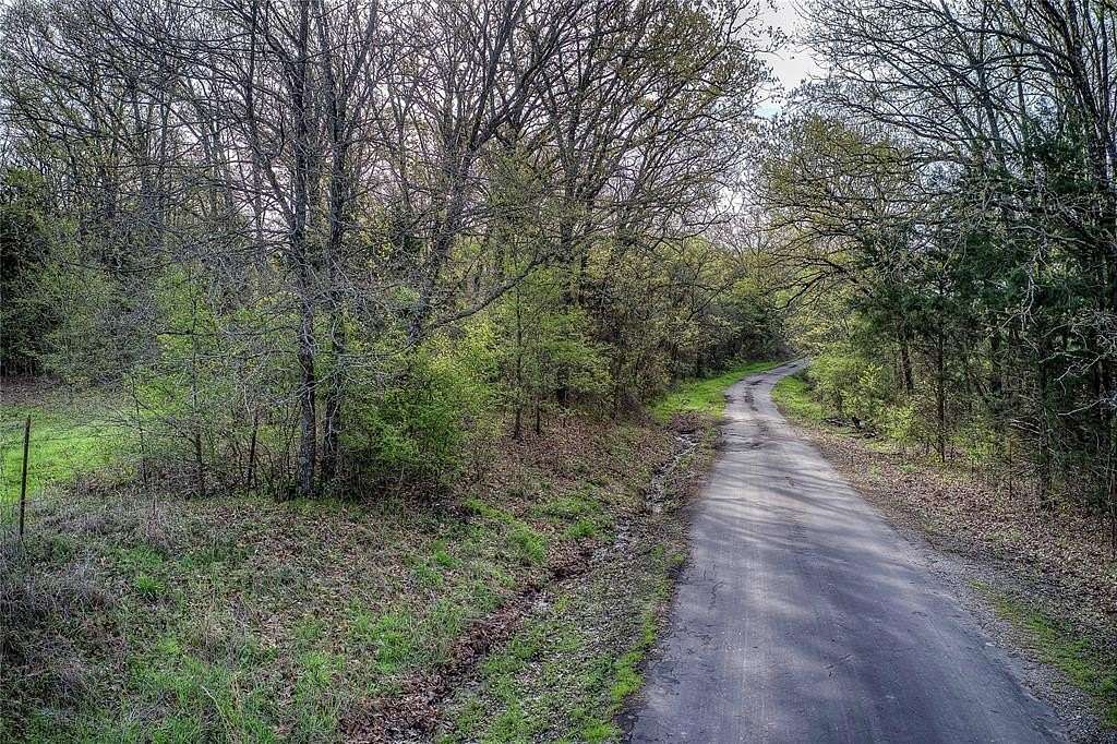 5 Acres of Residential Land for Sale in Grand Saline, Texas