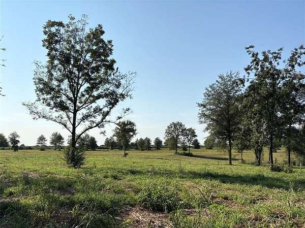 35.3 Acres of Land for Sale in Como, Texas