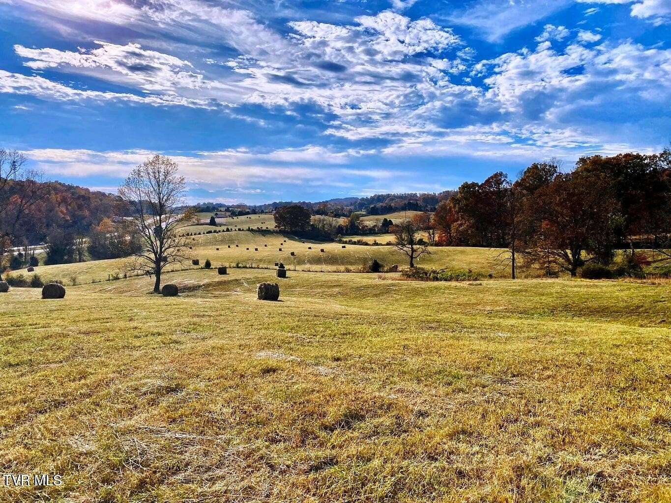 22.1 Acres of Agricultural Land for Sale in Surgoinsville, Tennessee