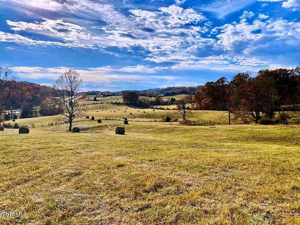 22.1 Acres of Agricultural Land for Sale in Surgoinsville, Tennessee