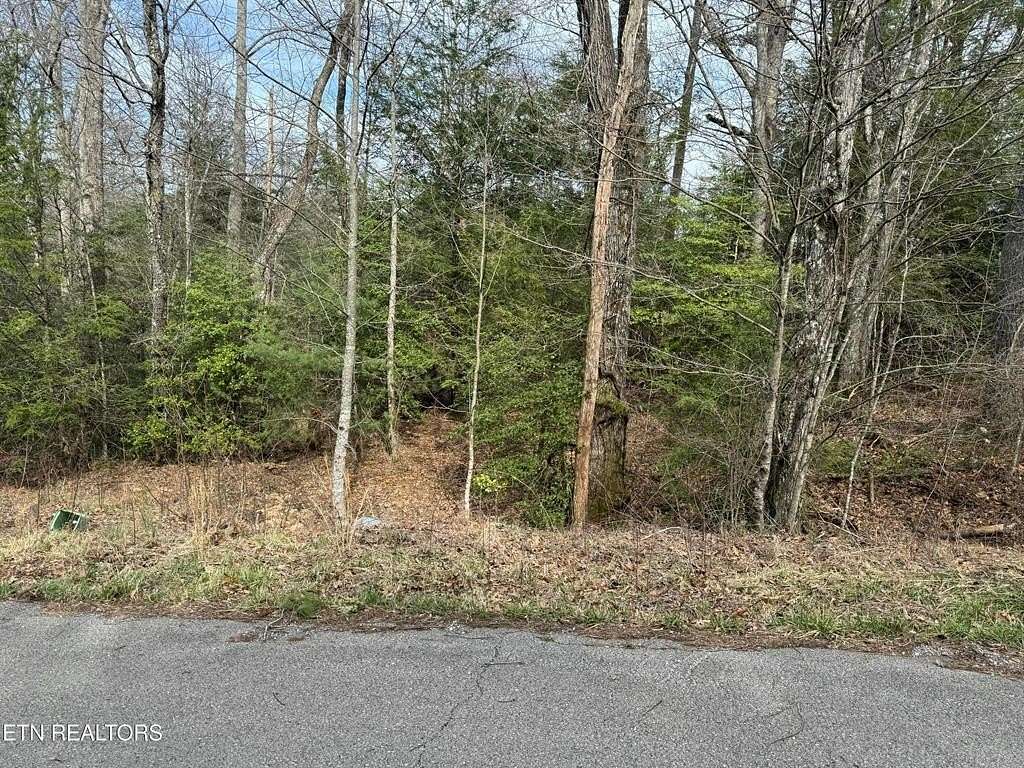 1.58 Acres of Residential Land for Sale in Crossville, Tennessee