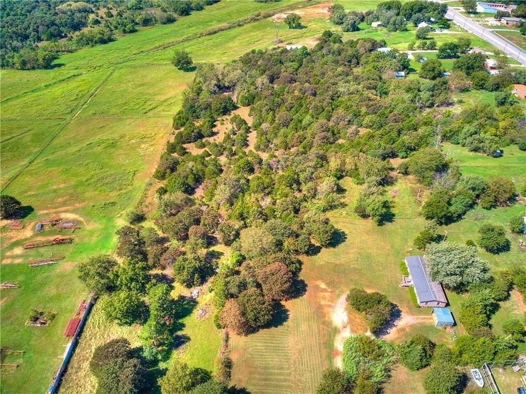 6 Acres of Mixed-Use Land for Sale in Nicoma Park, Oklahoma
