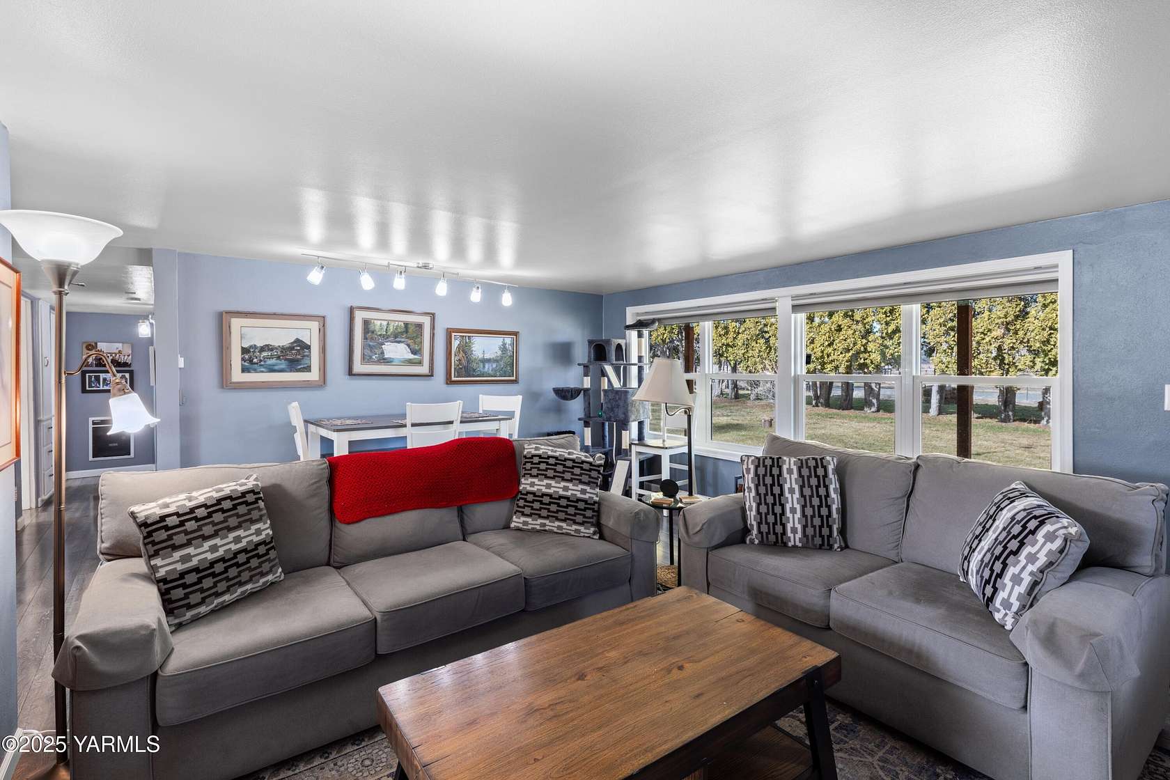 198 Acres of Agricultural Land with Home for Sale in Yakima, Washington