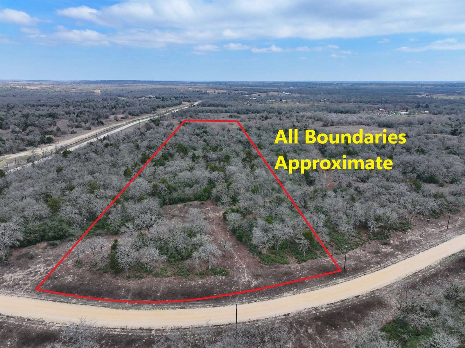 10 Acres of Land for Sale in Lexington, Texas