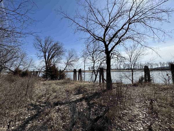 4.32 Acres of Residential Land for Sale in Jefferson, South Dakota