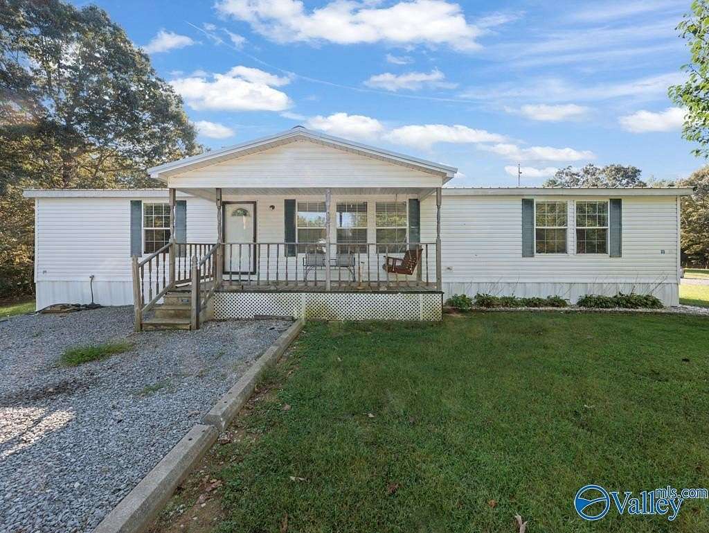 9.2 Acres of Land with Home for Sale in Boaz, Alabama