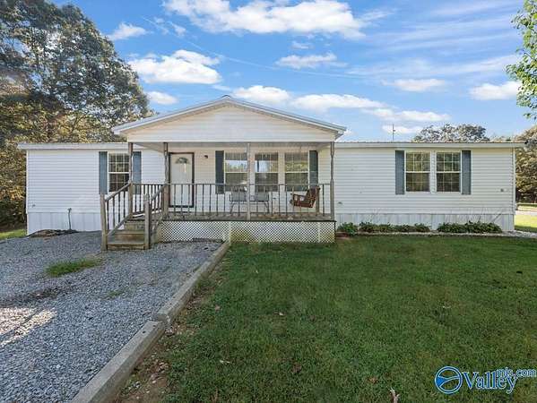 9.2 Acres of Residential Land with Home for Sale in Boaz, Alabama