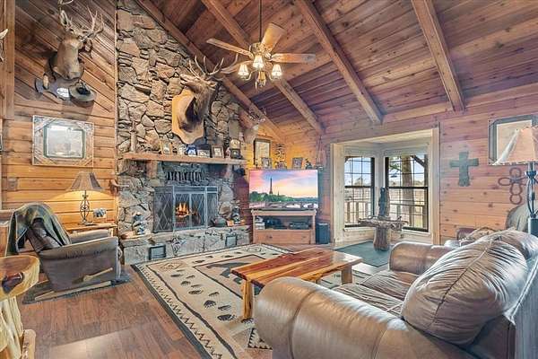 3 Acres of Residential Land with Home for Sale in Collinsville, Texas