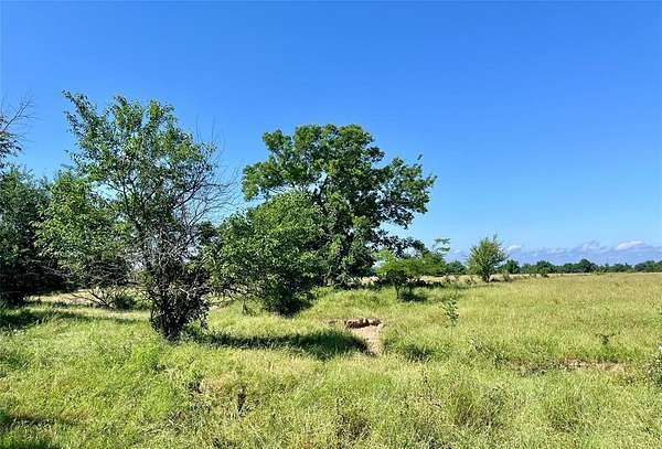 200 Acres of Recreational Land & Farm for Sale in Talco, Texas