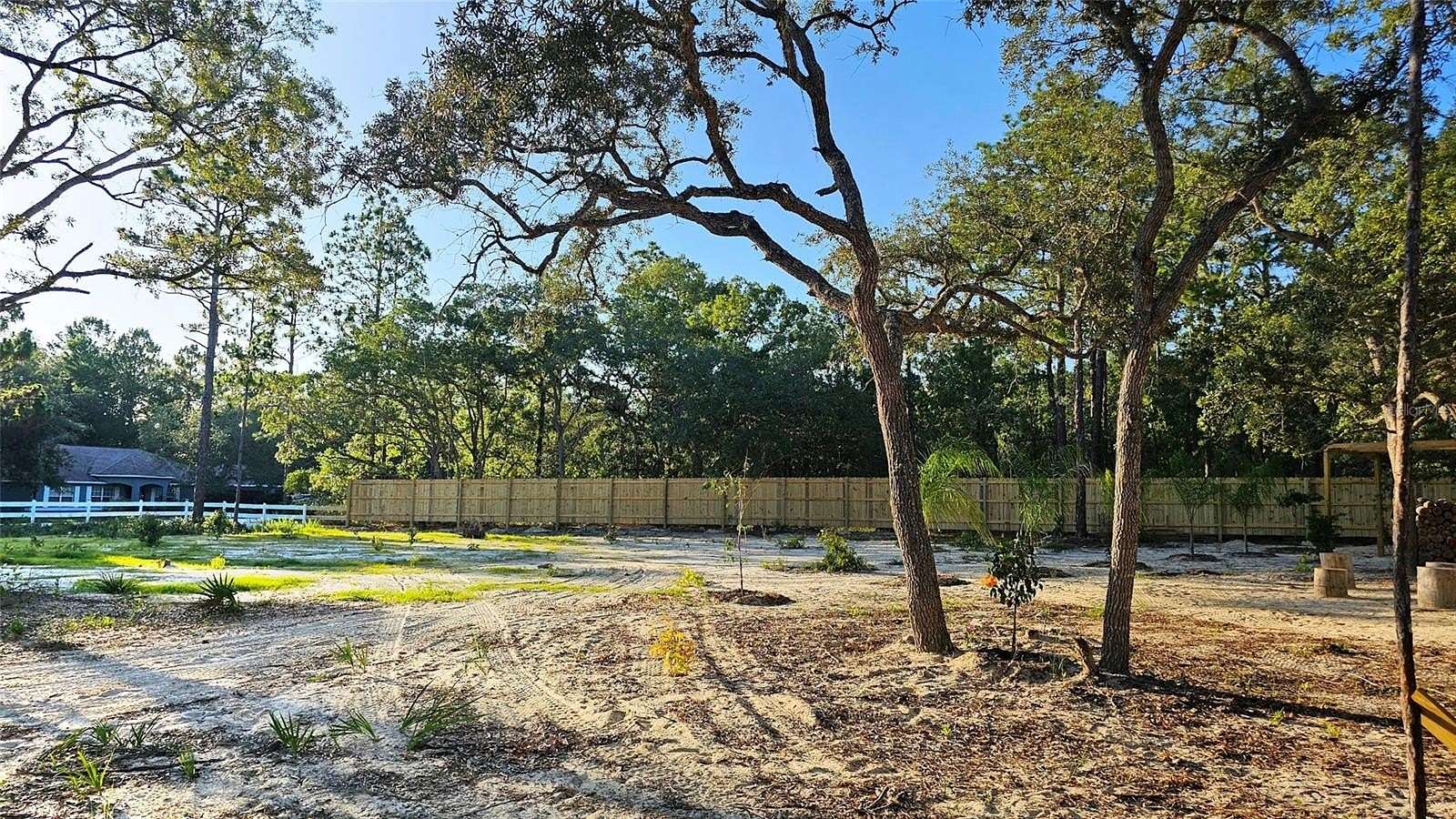 1 Acre of Residential Land for Sale in Weeki Wachee, Florida