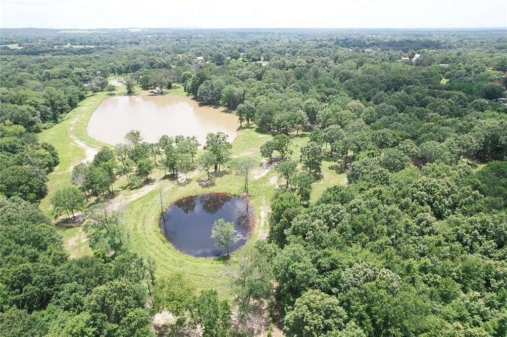 51.9 Acres of Land for Sale in Athens, Texas