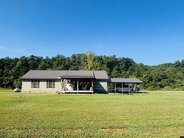 3 Acres of Residential Land with Home for Sale in Mountain Home, Arkansas