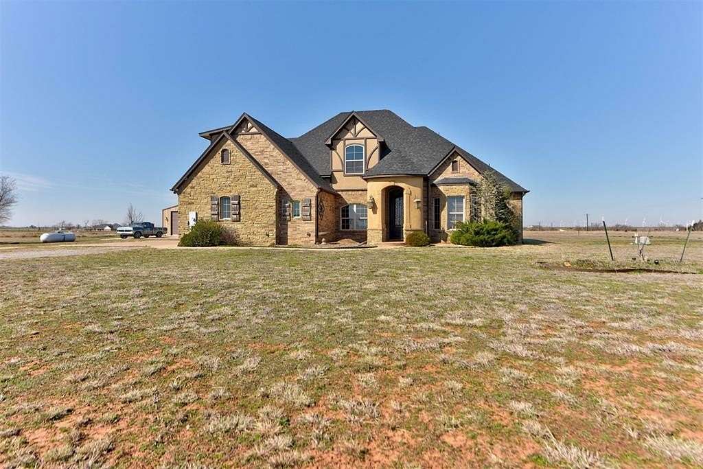 4.85 Acres of Land with Home for Sale in Piedmont, Oklahoma