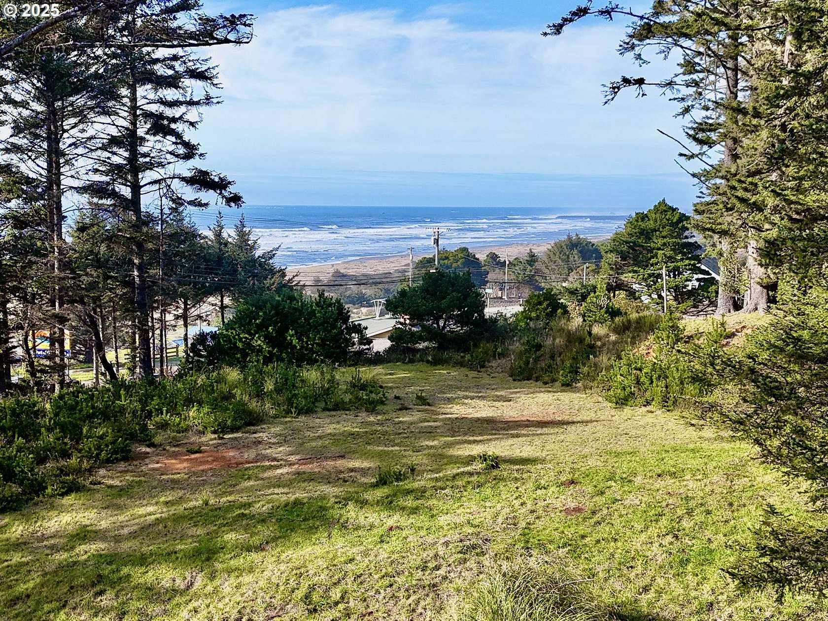 0.56 Acres of Mixed-Use Land for Sale in Gold Beach, Oregon