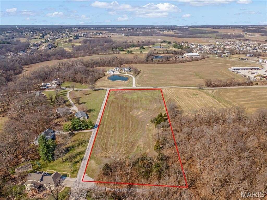 5 Acres of Residential Land for Sale in Waterloo, Illinois