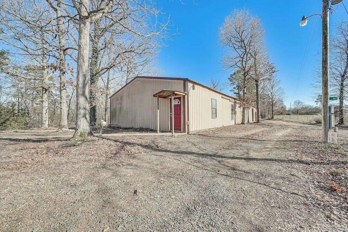 2.8 Acres of Residential Land with Home for Sale in Mena, Arkansas