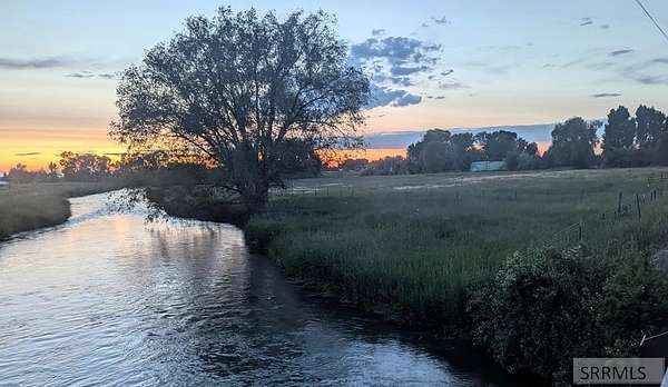 5.5 Acres of Land for Sale in Menan, Idaho