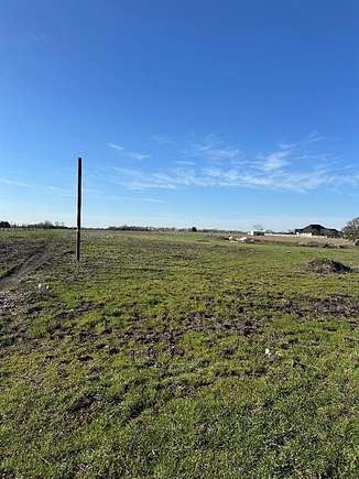11.1 Acres of Land for Sale in Whitewright, Texas