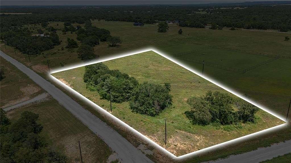 2.33 Acres of Residential Land for Sale in Nocona, Texas