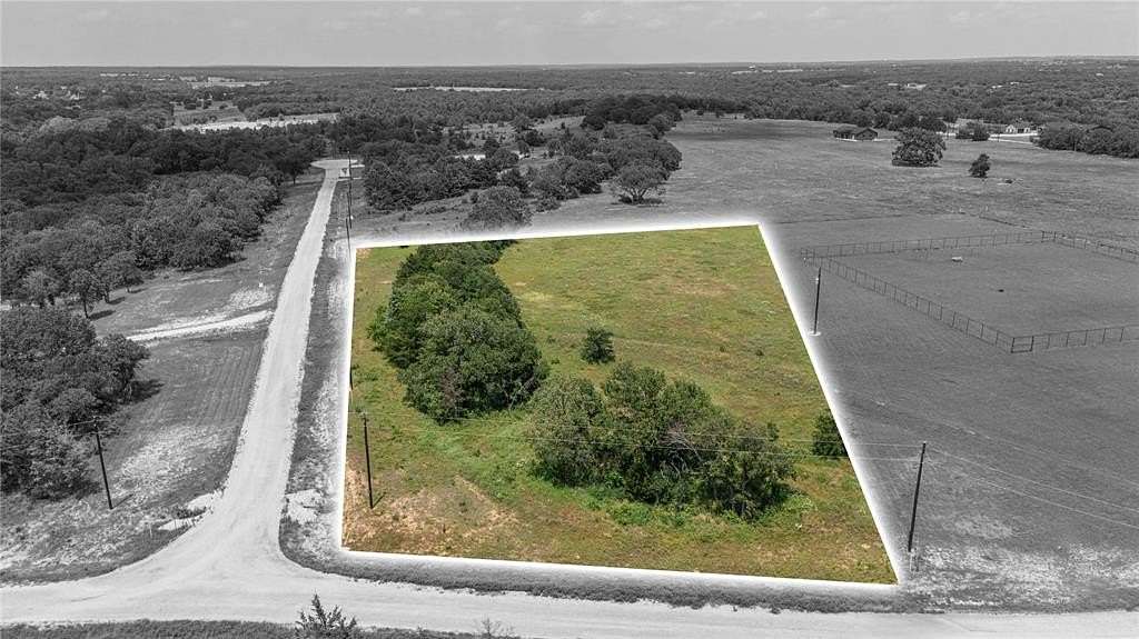 2.33 Acres of Residential Land for Sale in Nocona, Texas