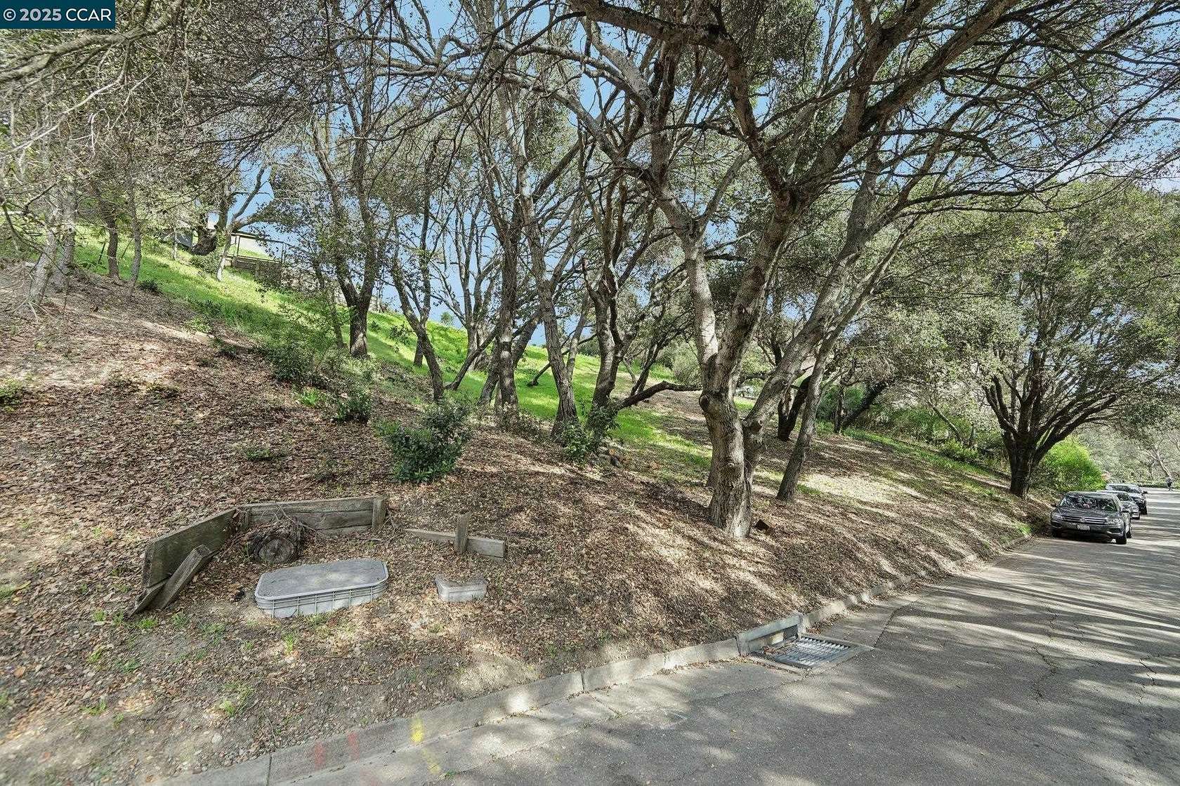 Land for Sale in Orinda, California