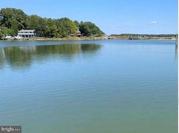 0.9 Acres of Residential Land for Sale in Montross, Virginia