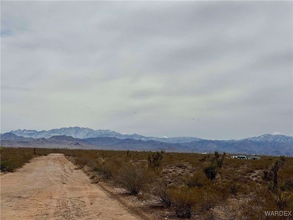 1.14 Acres of Land for Sale in Golden Valley, Arizona