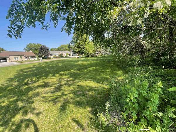 0.3 Acres of Residential Land for Sale in Mazomanie, Wisconsin