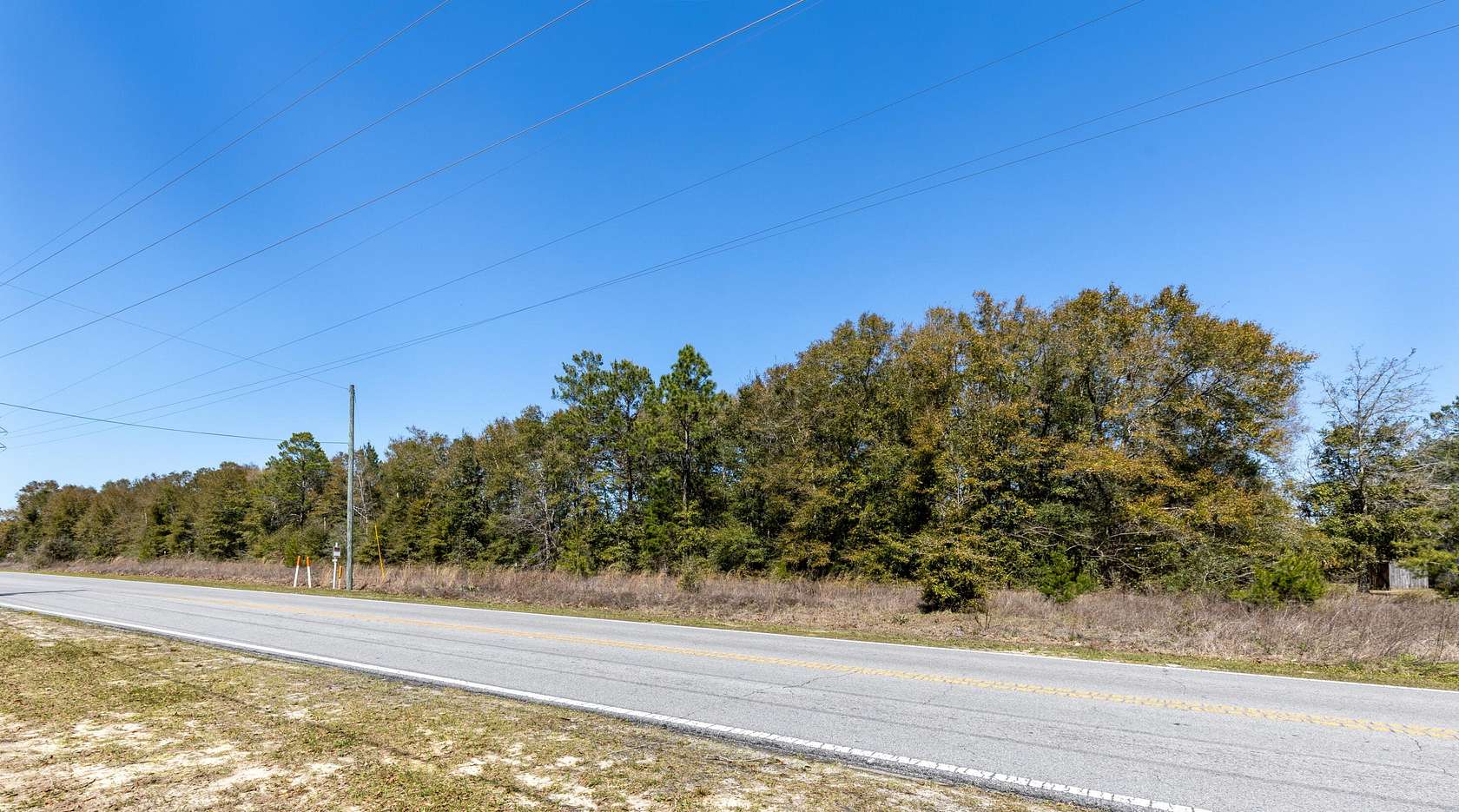 1.39 Acres of Residential Land for Sale in DeFuniak Springs, Florida