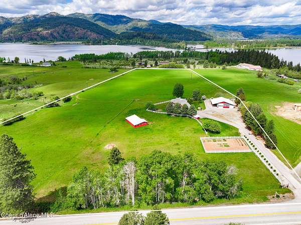 14.5 Acres of Land with Home for Sale in Medimont, Idaho