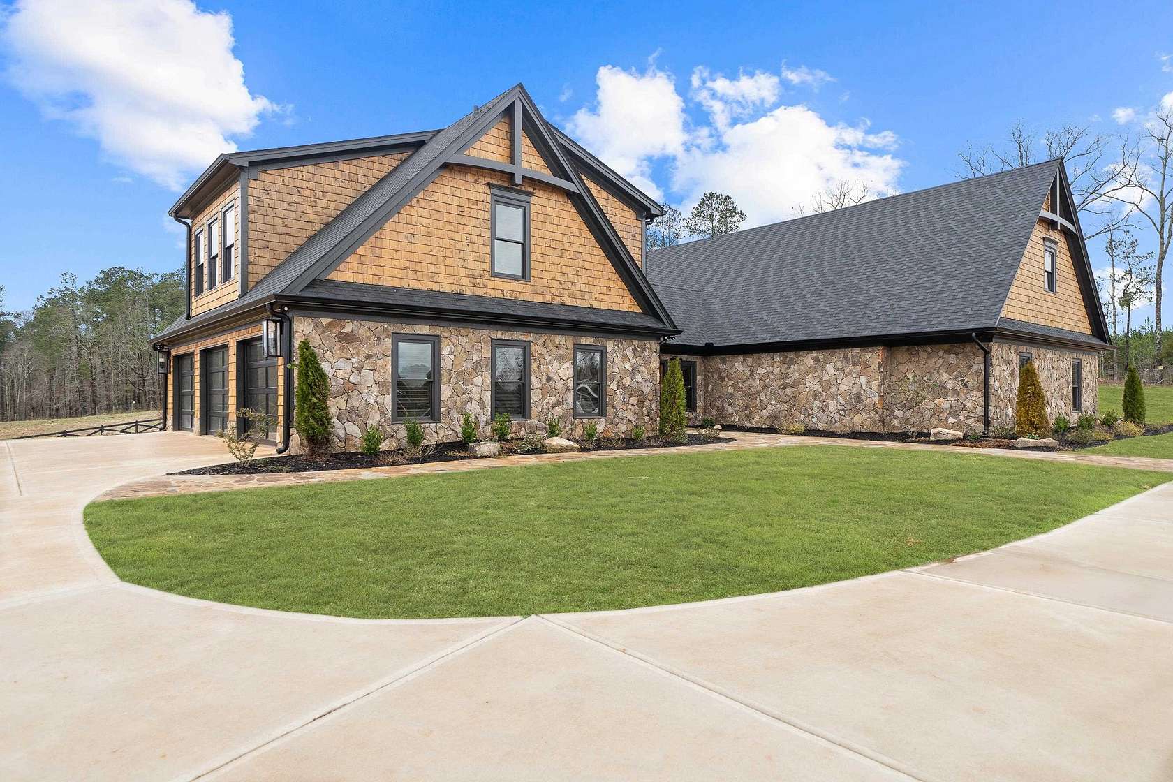 176 Acres of Agricultural Land with Home for Sale in White Plains, Georgia