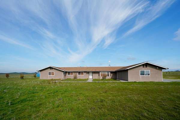 41.7 Acres of Land with Home for Sale in Raymond, California